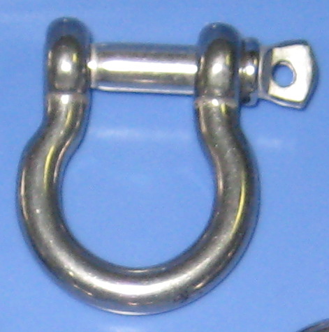 Bow shackle